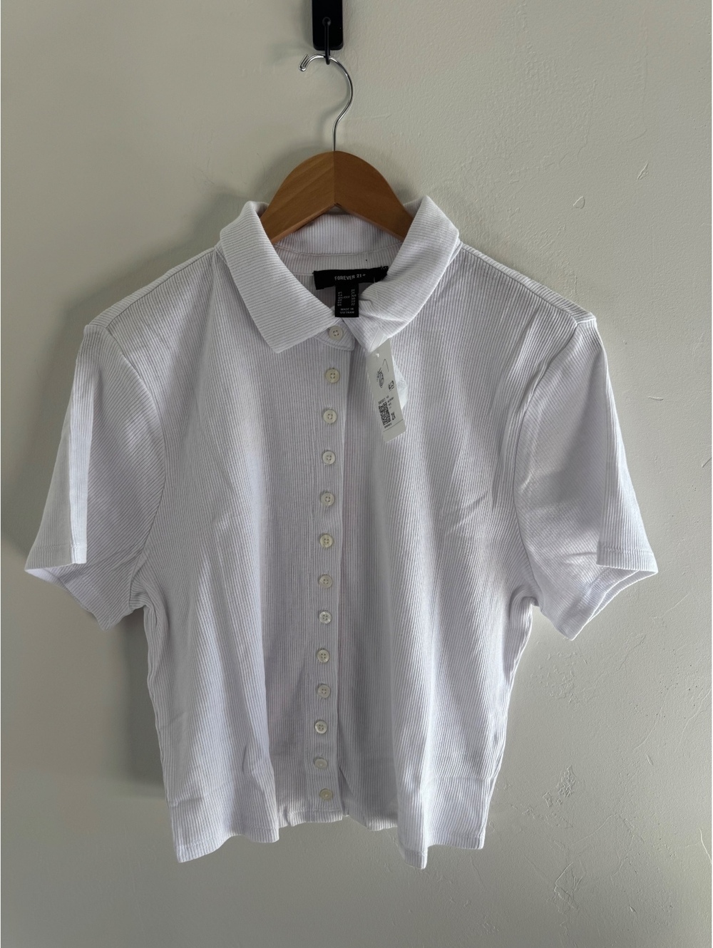 Forever 21 White Ribbed Button-Front Polo Top – 2X – New With Tags